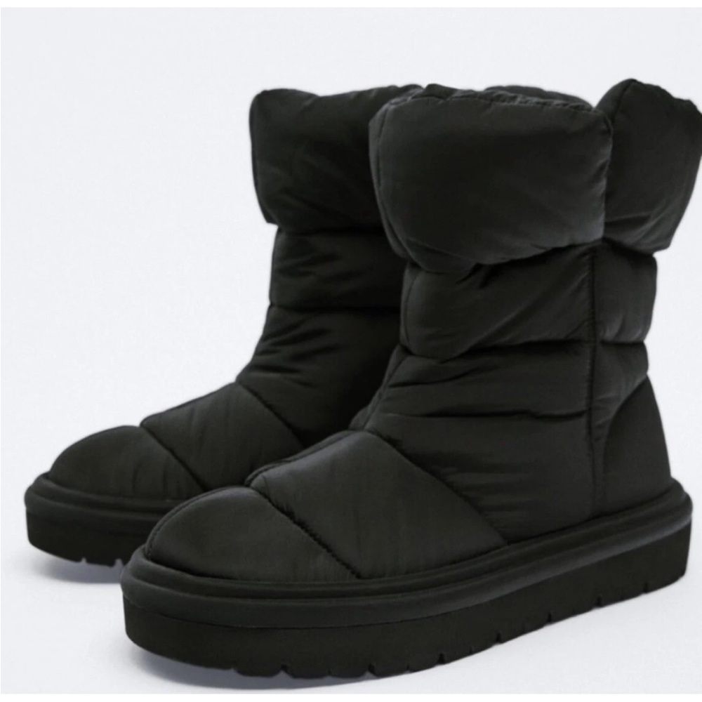 Zara Black Puffer Winter Boots